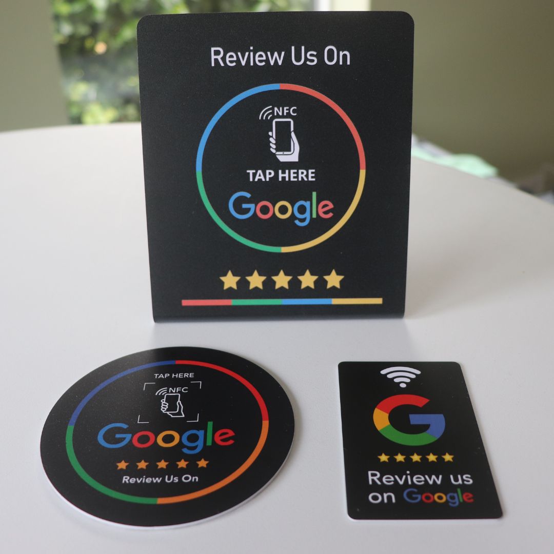 Google Review Pakket – Bordje + Pas + Sticker (NFC)